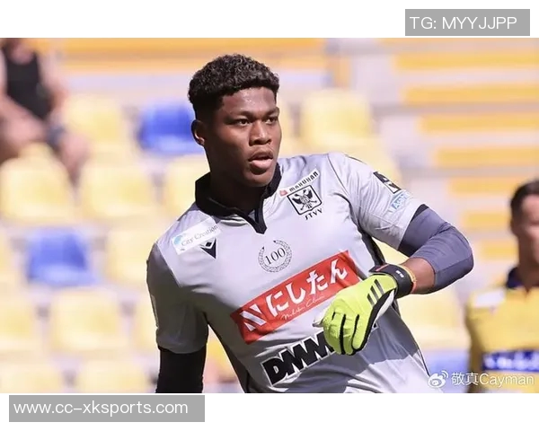 阿尔米隆精彩凌空射门成功破门铃木彩艳毫无反应