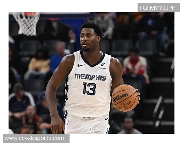 阿德巴约表现平平中途伤退11投仅4中贡献13分9篮板3助攻 阿德巴约表现平平中途伤退11投仅4中贡献13分9篮板3助攻