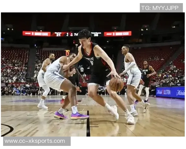 杨瀚森新赛季期待对抗约基奇和申京的挑战与机遇 杨瀚森新赛季期待对抗约基奇和申京的挑战与机遇