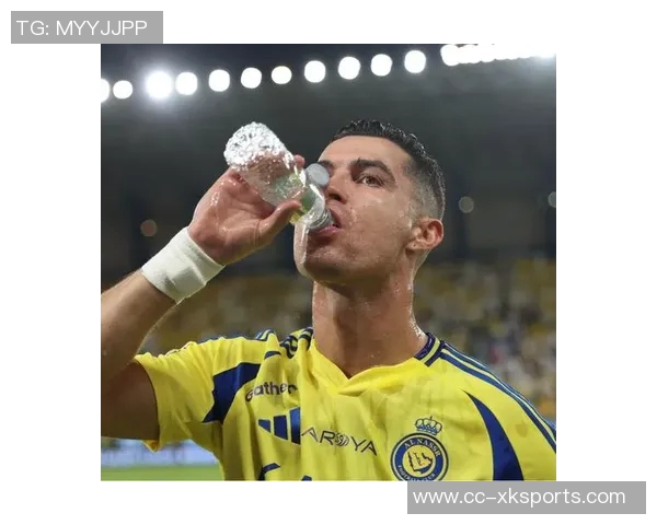 C罗传中意外反弹安吉洛破门胜利队在第30分钟成功扳平比分