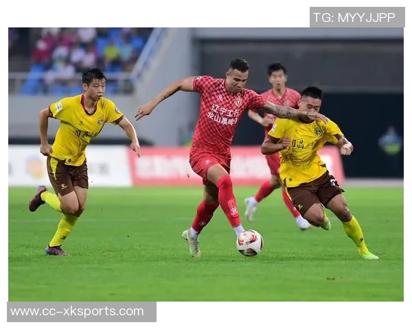 中甲联赛精彩瞬间姆本扎单刀破门助辽宁铁人领先对手