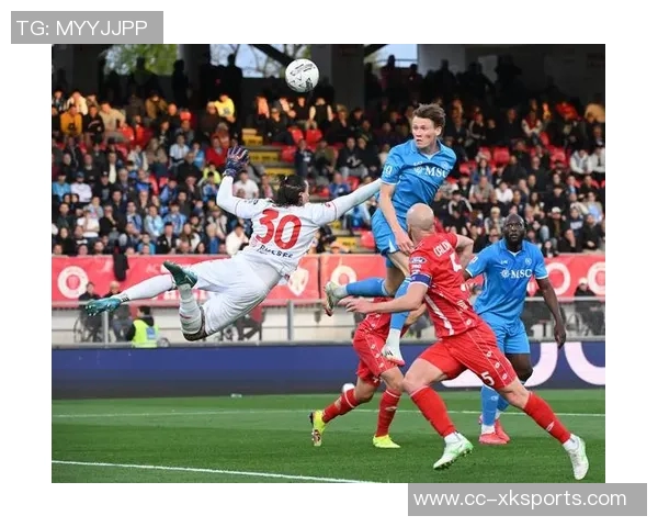 弗格森因脚踝问题缺席罗马比赛全市场关注球员健康状况 弗格森因脚踝问题缺席罗马比赛全市场关注球员健康状况