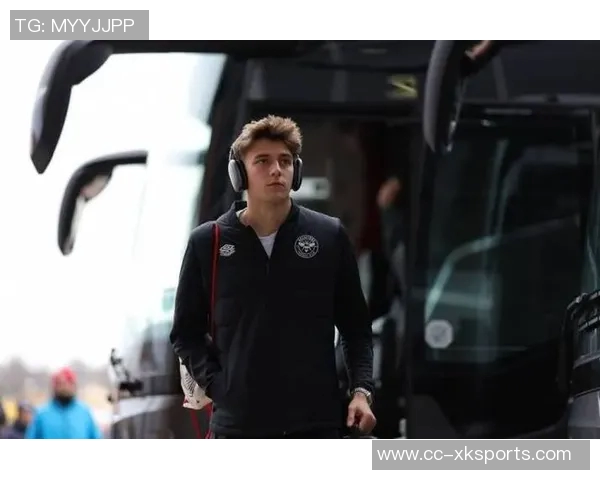 布伦特福德官方宣布与27岁中场雅内特续约至2030年6月，续约消息引发关注